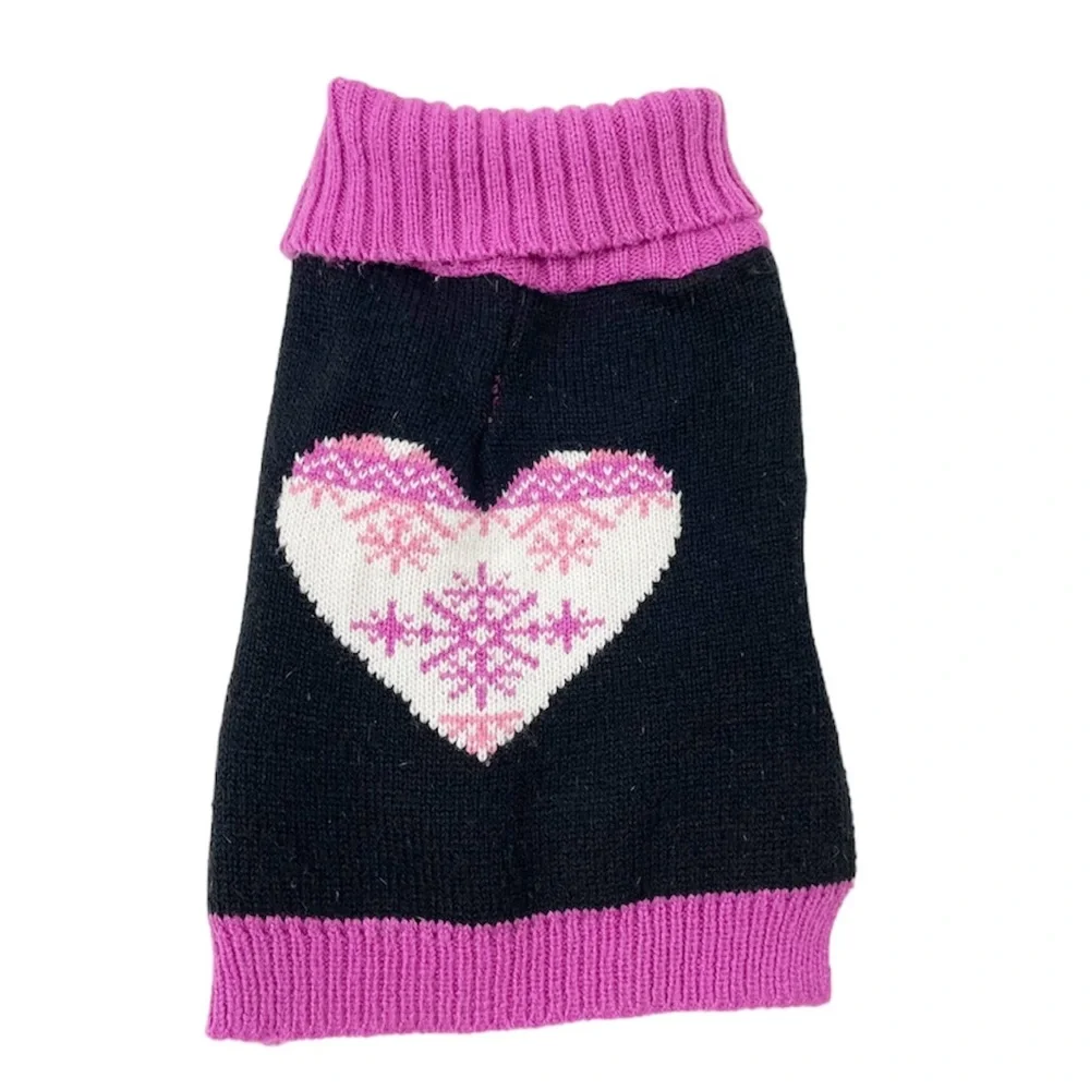 6.5x11” Snowflake Heart Small Dog Sweater